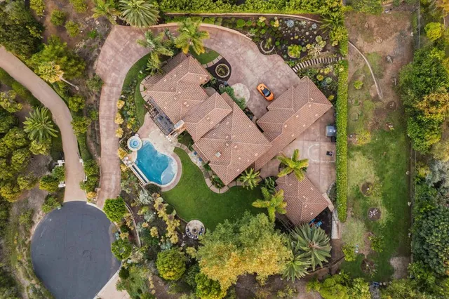 $4,995,000 | 18102 Via Ascenso, Rancho Santa Fe, CA 92067