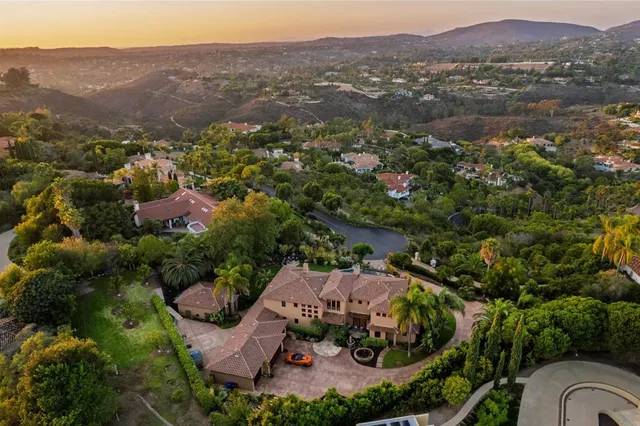 $4,995,000 | 18102 Via Ascenso, Rancho Santa Fe, CA 92067