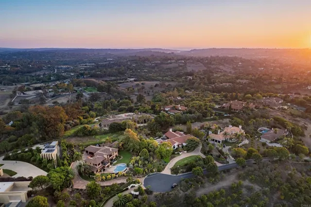 $4,995,000 | 18102 Via Ascenso, Rancho Santa Fe, CA 92067