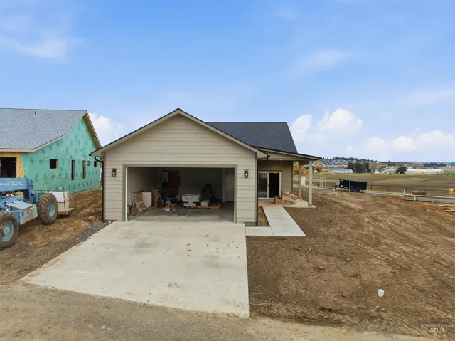 $460,000 | 995 Edington Avenue, Moscow, ID 83843