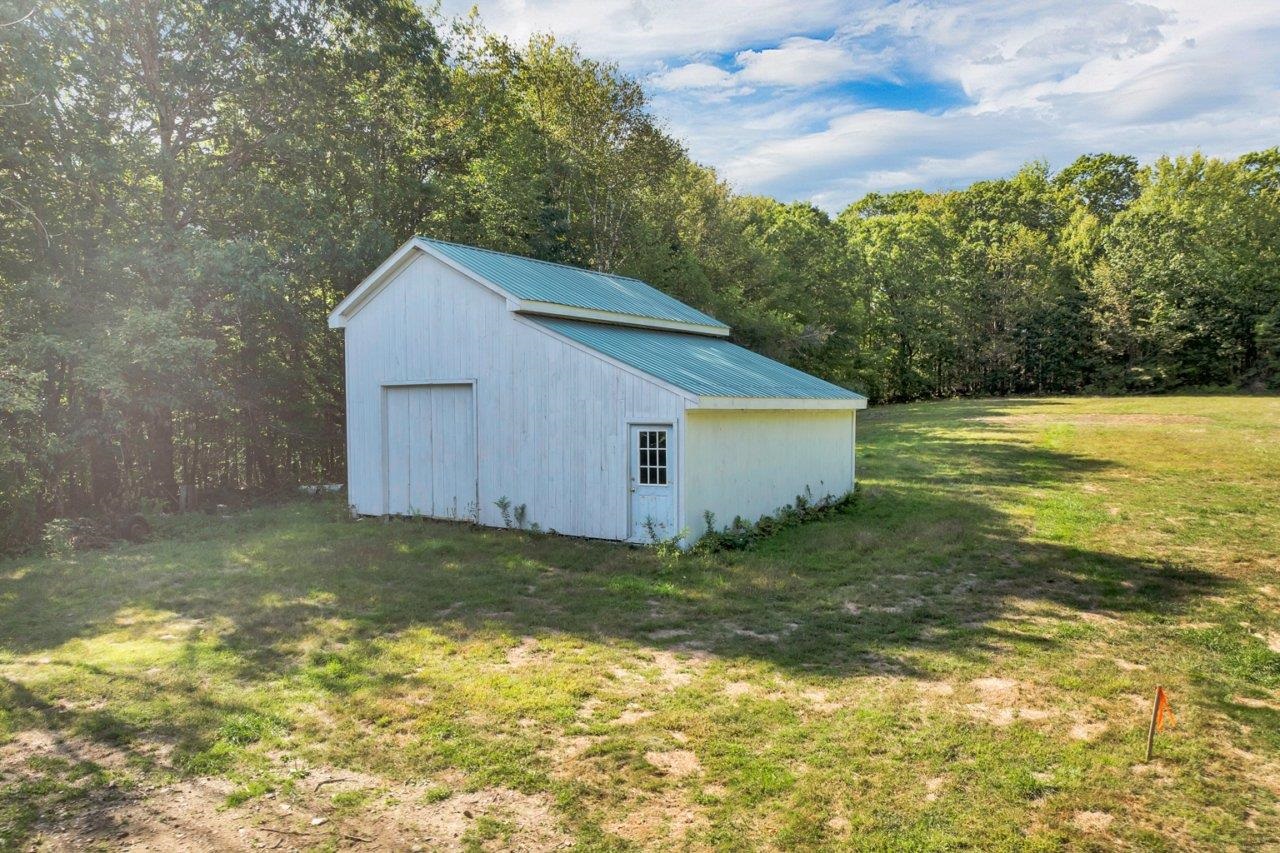 313 N Road Barnstead, NH 03225 - Photo 5 of 29 Gallery Image 5