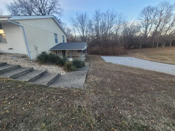 a view of a outdoor space