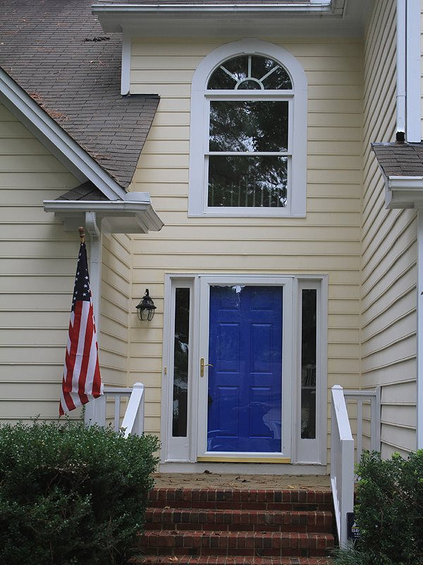 7 Bay Ridge Court Durham, NC 27707 - Photo 2 of 25 Facade/Exterior Front