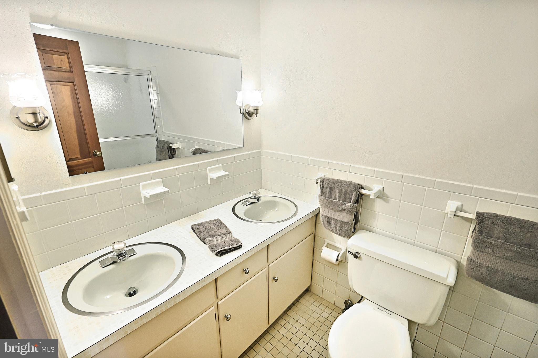 12 Stone Ridge Drive New Freedom, PA 17349 - Photo 53 of 69 2nd Floor full bath