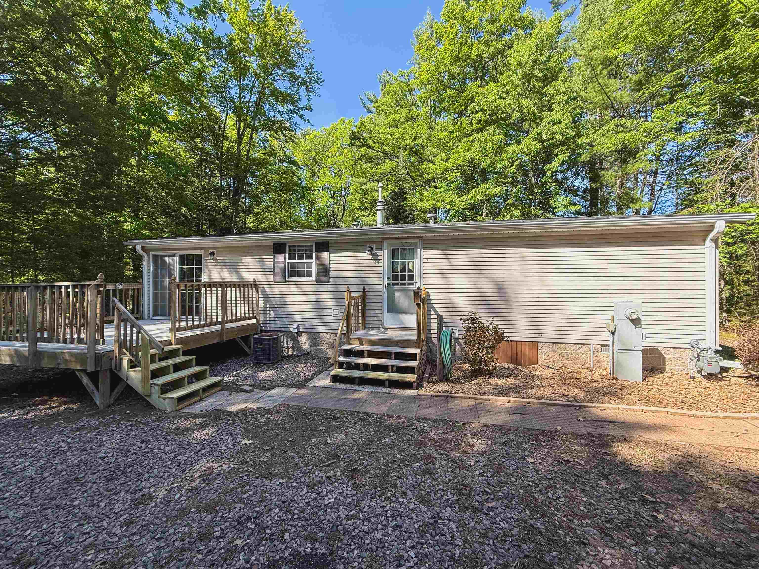 12323 Leo's Road Suring, WI 54174 - Photo 3 of 30