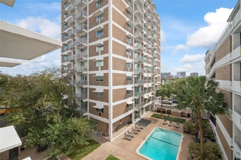 $150,000 | 3600 Montrose Boulevard, Unit 405, Houston, TX 77006