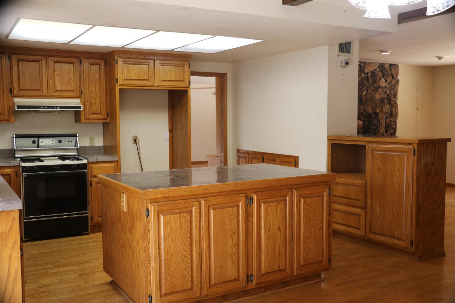 5088 Coyote Hill Road Placerville, CA 95667 - Photo 8 of 28