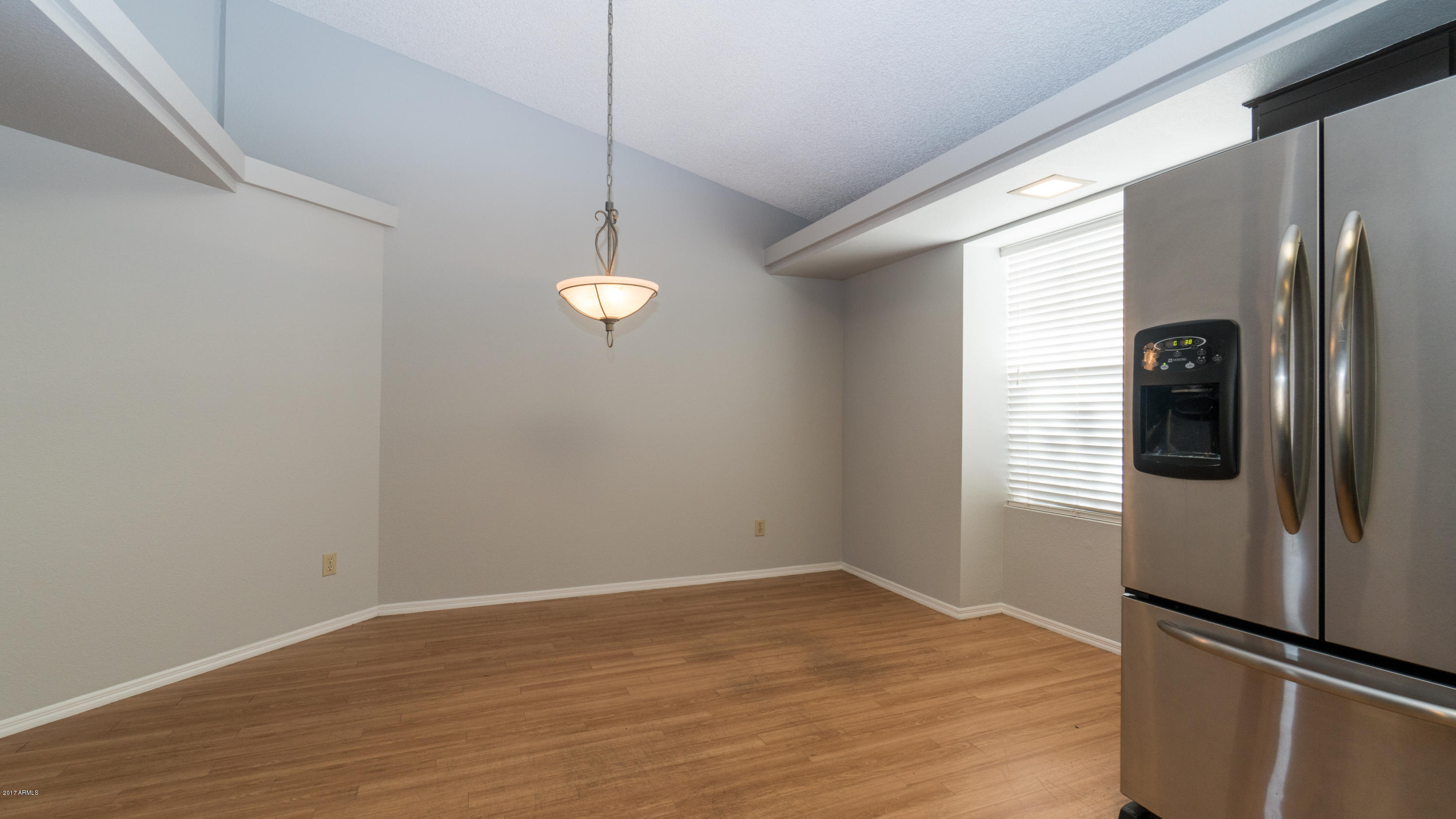 7932 West Wethersfield Road Peoria, AZ 85381 - Photo 13 of 43 7932 W Wethersfield-13