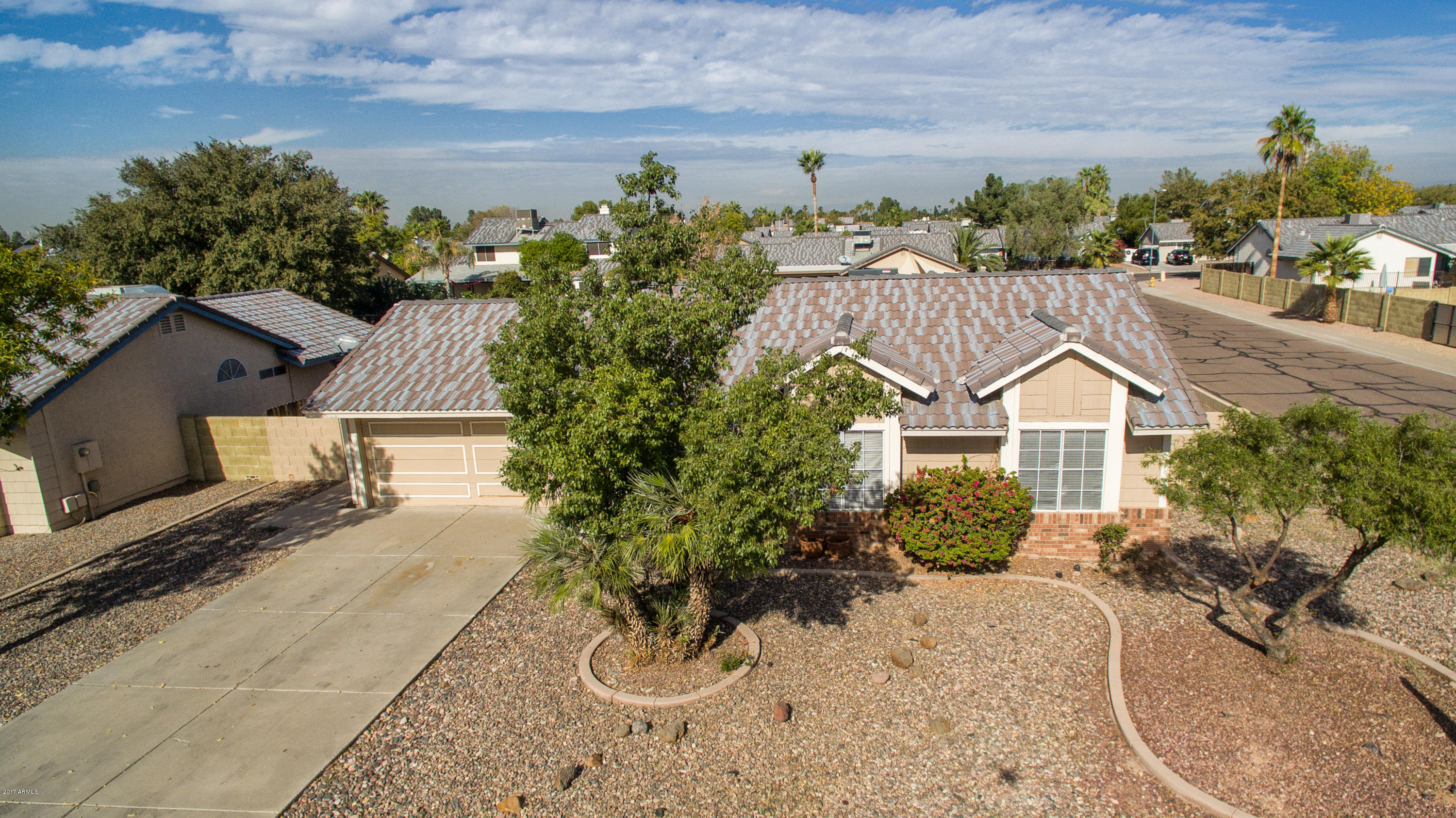 7932 West Wethersfield Road Peoria, AZ 85381 - Photo 32 of 43 7932 W Wethersfield-32