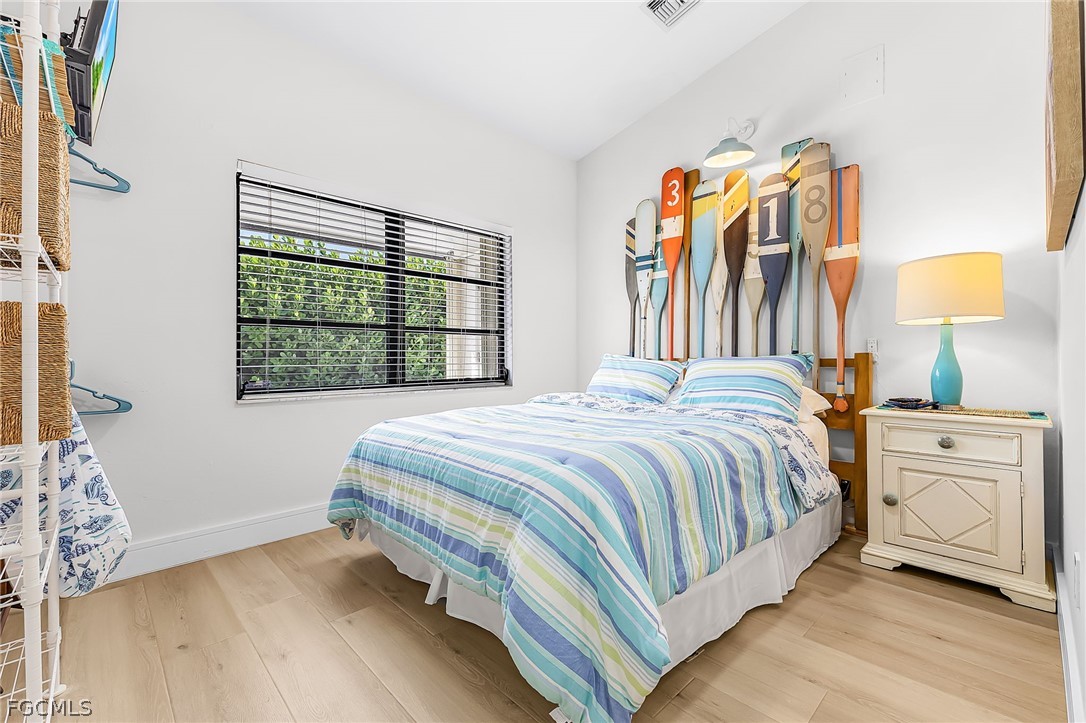 663 110th Avenue North Naples, FL 34108 - Photo 15 of 34