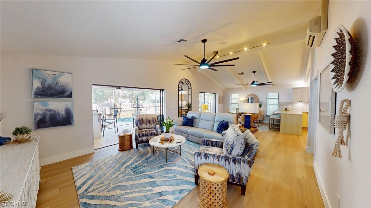 663 110th Avenue North Naples, FL 34108 - Photo 4 of 34