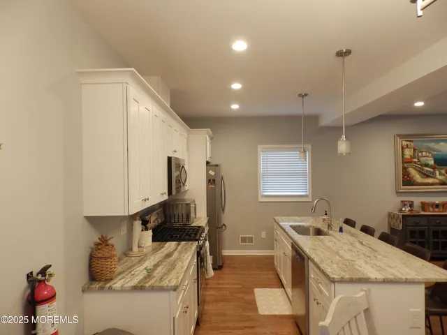 $1,900 | 159 West Bay Way, Lavallette, NJ 08735