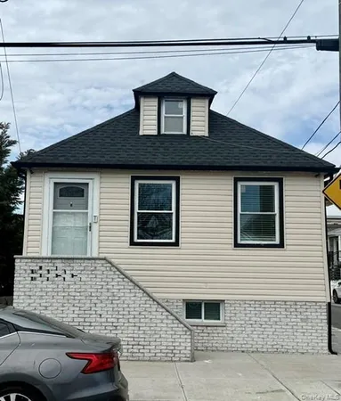 $629,000 | 16-01 Cross Bay Boulevard | Broad Channel