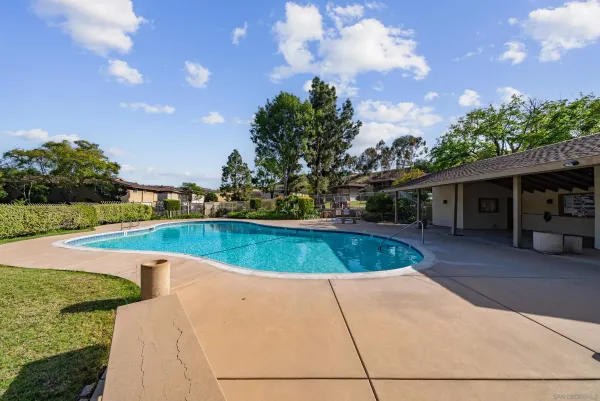 $525,000 | 8145 Calle Fanita, Santee, CA 92071