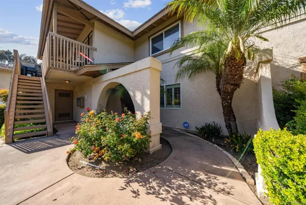 $525,000 | 8145 Calle Fanita, Santee, CA 92071