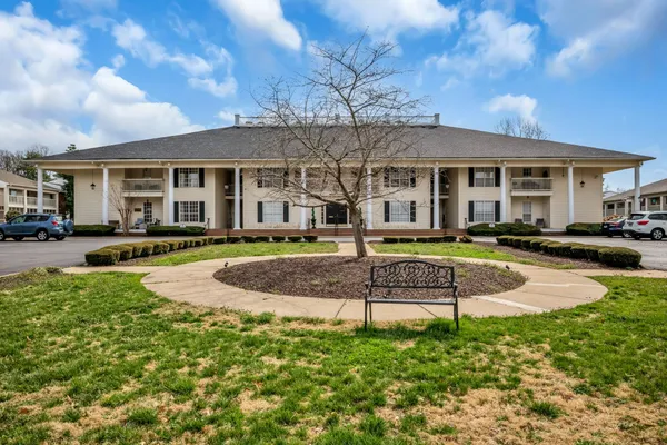 $204,900 | 1280 Middle Tennessee Boulevard, Unit B14, Murfreesboro, TN 37130