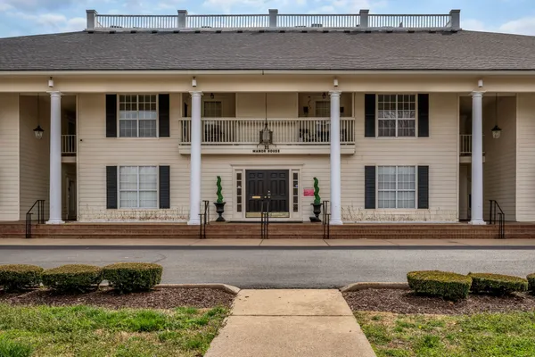 $204,900 | 1280 Middle Tennessee Boulevard, Unit B14, Murfreesboro, TN 37130