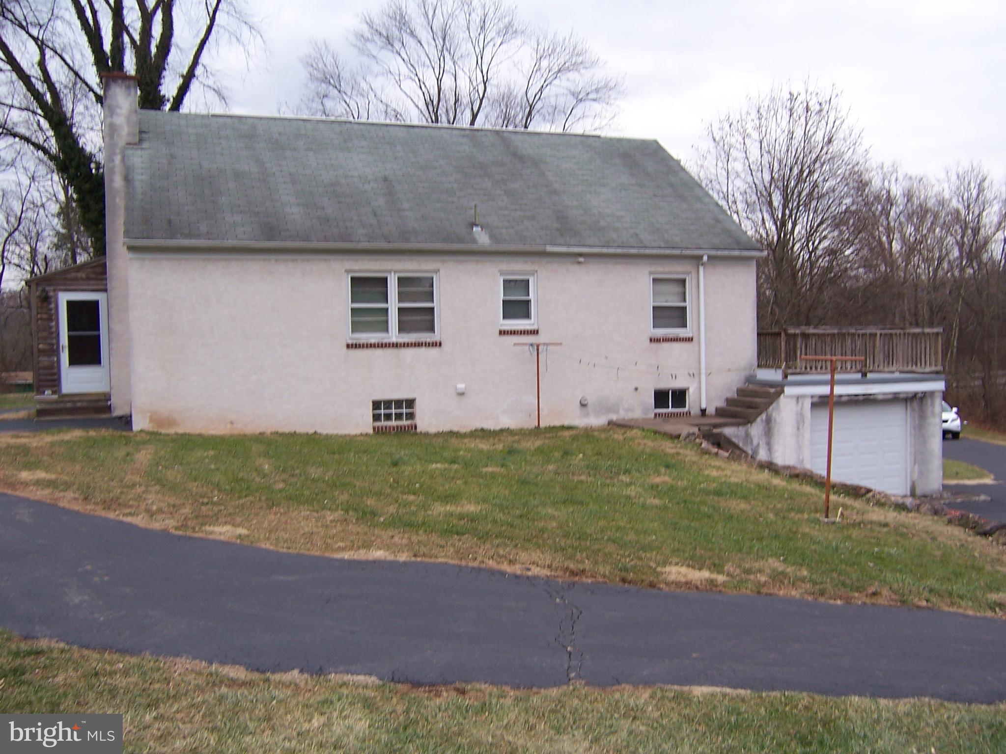 3174 Schuylkill Road Spring City, PA 19475 - Photo 3 of 23