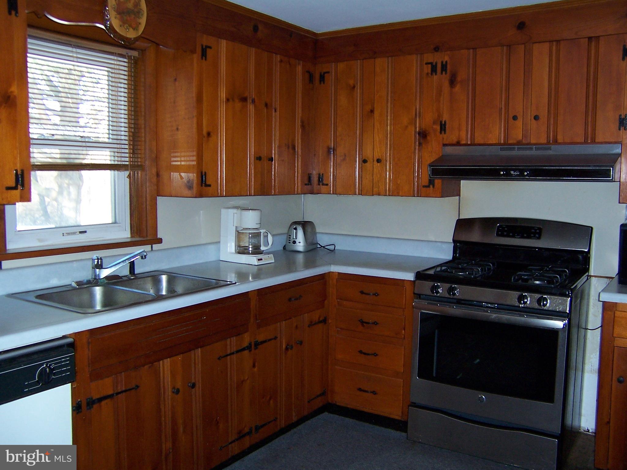 3174 Schuylkill Road Spring City, PA 19475 - Photo 8 of 23