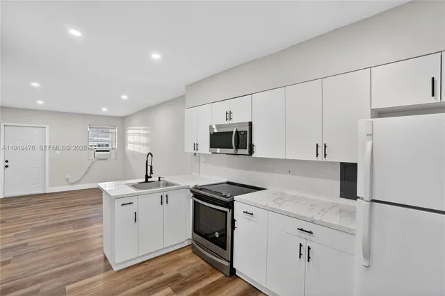 $2,300 | 4801 Northwest 33rd Avenue, Unit 4803, Miami, FL 33142