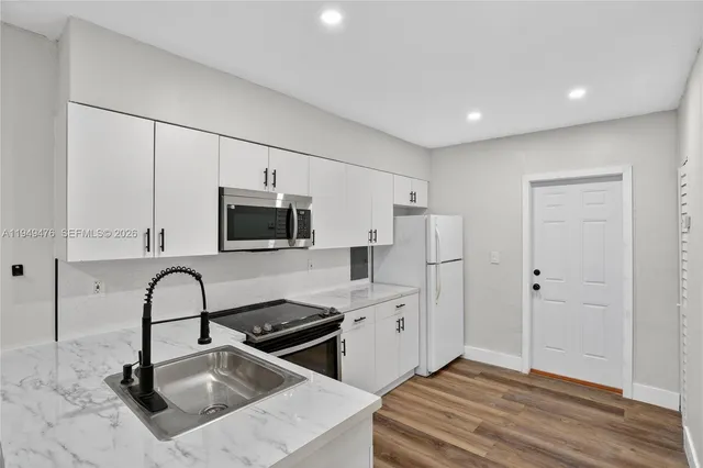 $2,300 | 4801 Northwest 33rd Avenue, Unit 4803, Miami, FL 33142