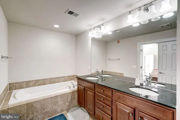 $3,495 | 42749 Wilmar Square, Broadlands, VA 20148