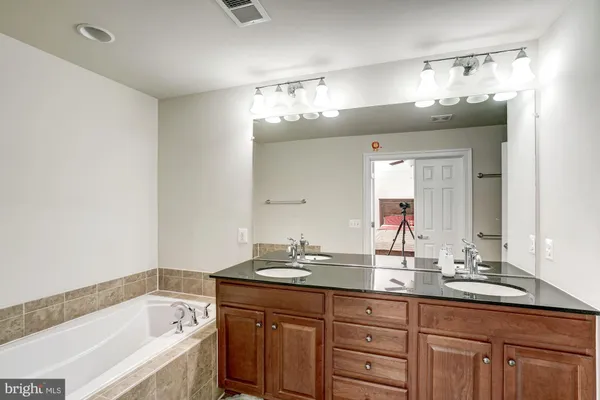 $3,495 | 42749 Wilmar Square, Broadlands, VA 20148