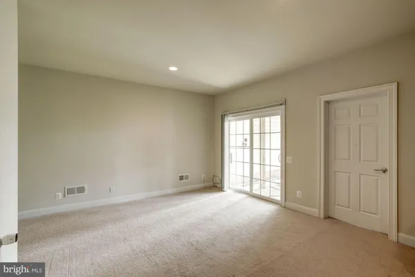 $3,495 | 42749 Wilmar Square, Broadlands, VA 20148