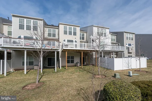 $3,495 | 42749 Wilmar Square, Broadlands, VA 20148