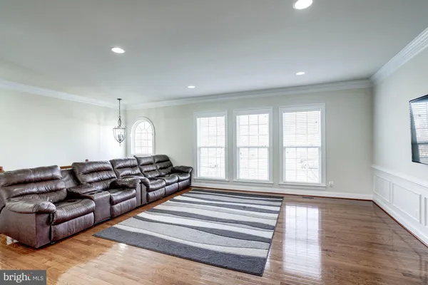 $3,495 | 42749 Wilmar Square, Broadlands, VA 20148