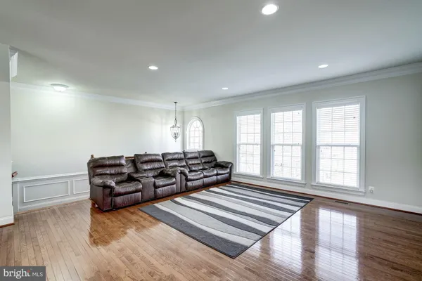 $3,495 | 42749 Wilmar Square, Broadlands, VA 20148