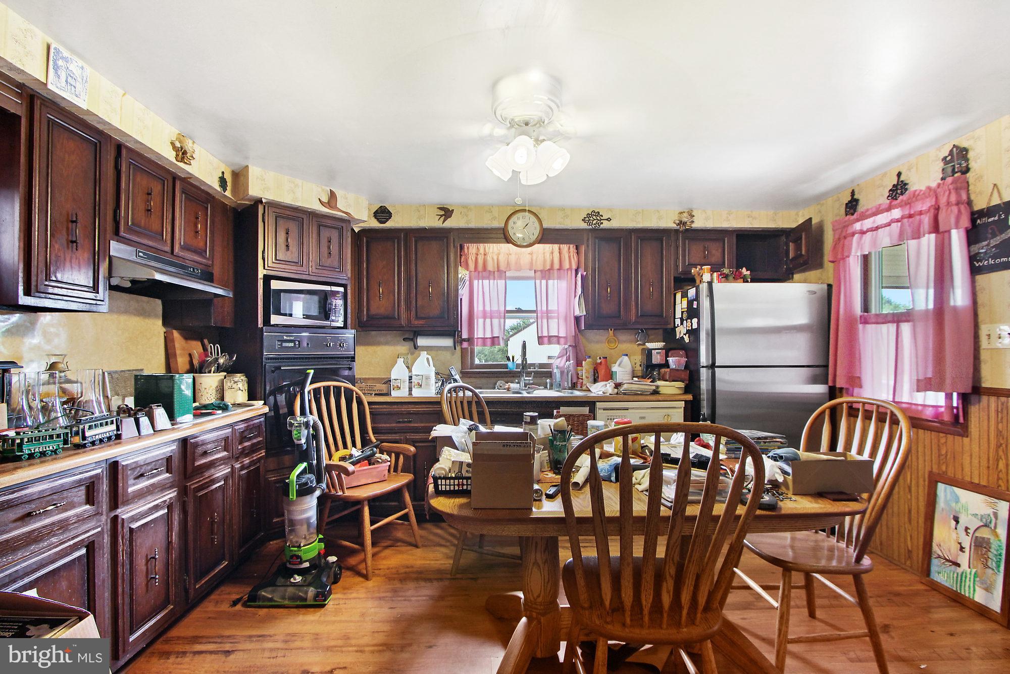 1859 Stoverstown Road Spring Grove, PA 17362 - Photo 11 of 38