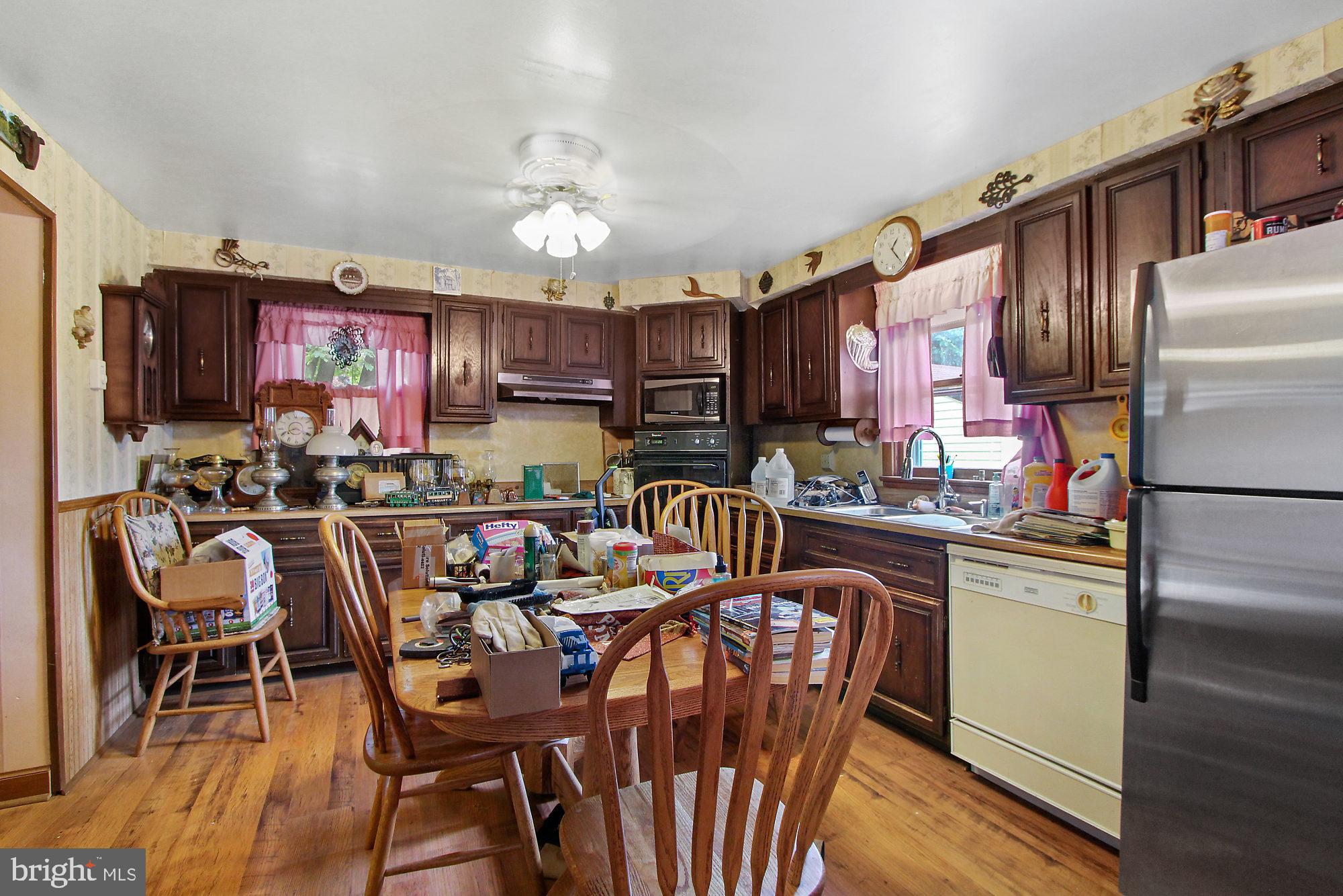 1859 Stoverstown Road Spring Grove, PA 17362 - Photo 12 of 38
