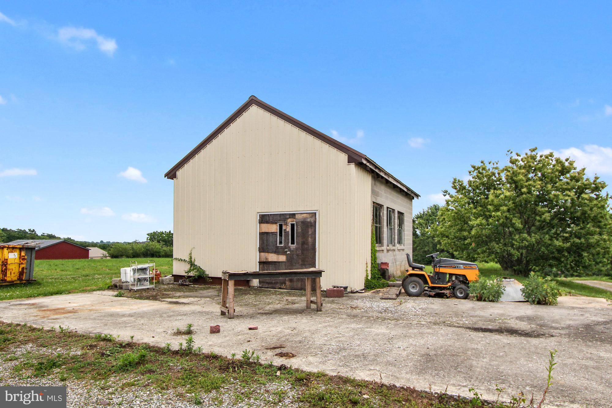 1859 Stoverstown Road Spring Grove, PA 17362 - Photo 22 of 38