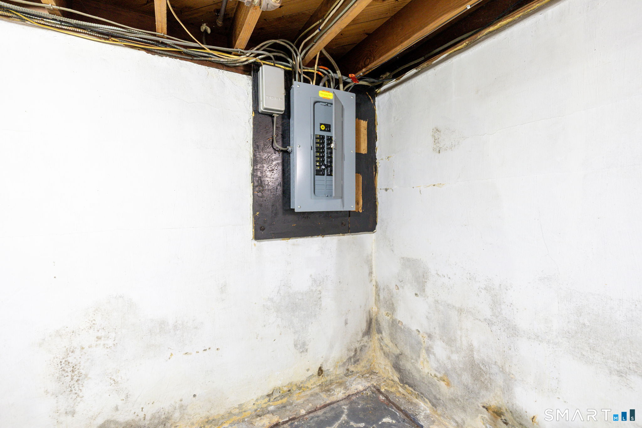 80 West Street Windsor Locks, CT 06096 - Photo 23 of 38 a view of utility room