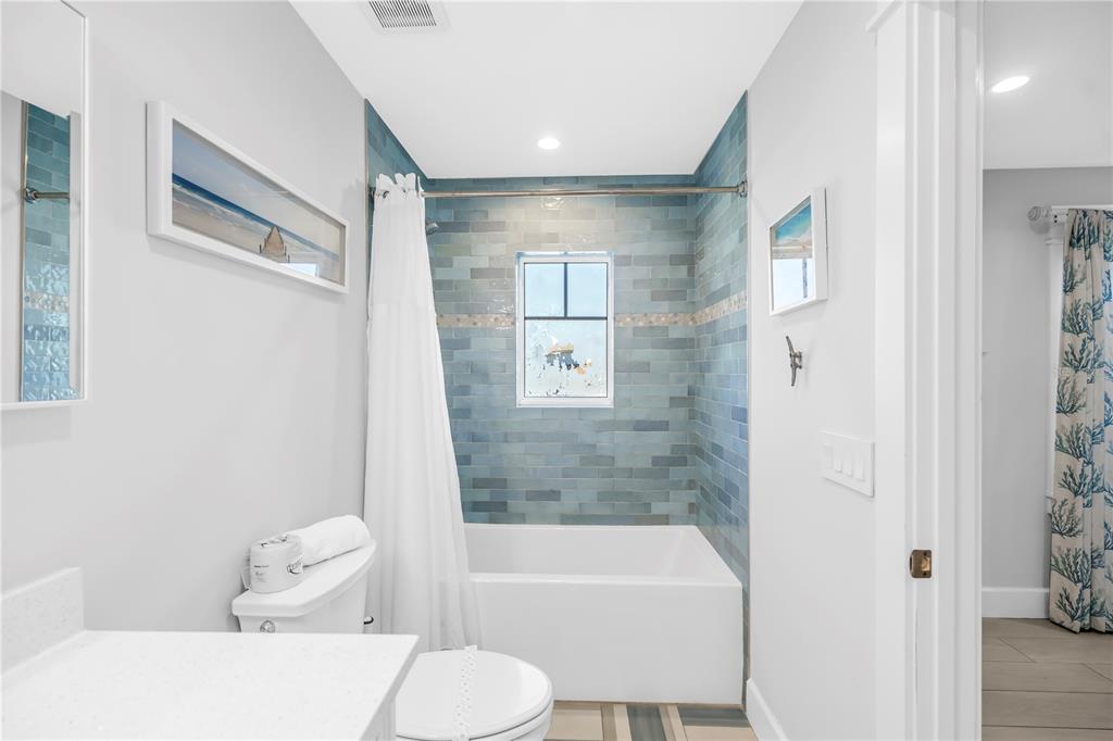 316 Beach Road Sarasota, FL 34242 - Photo 18 of 98