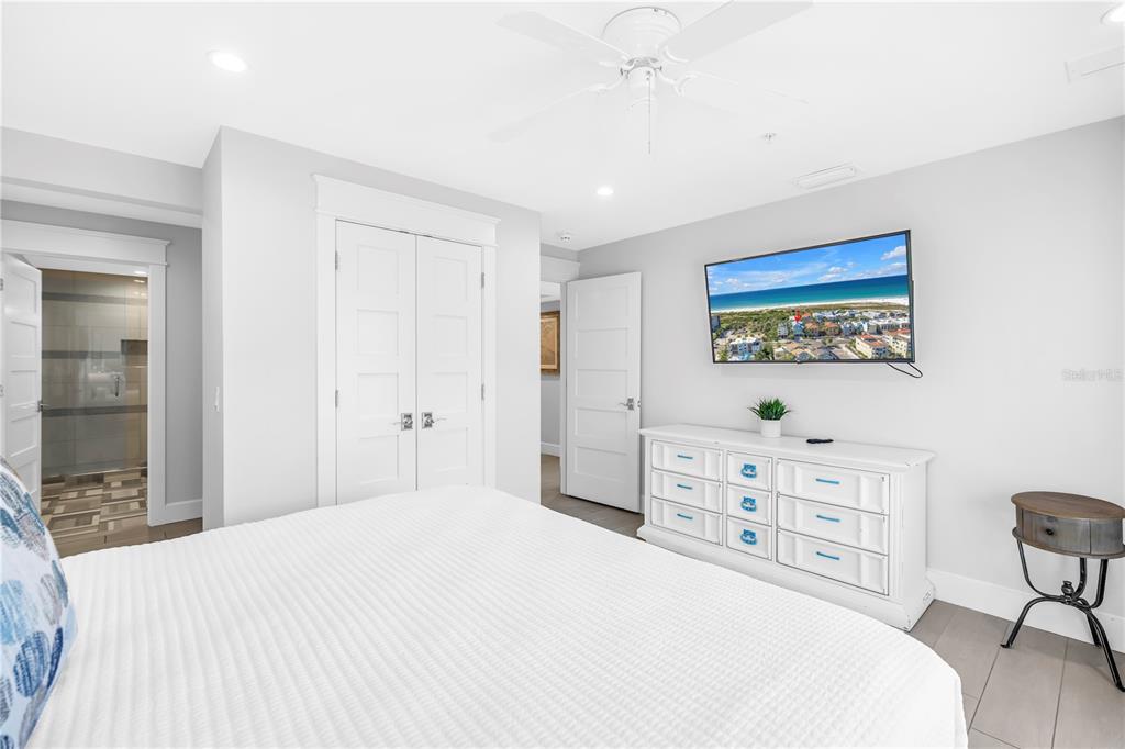 316 Beach Road Sarasota, FL 34242 - Photo 30 of 98