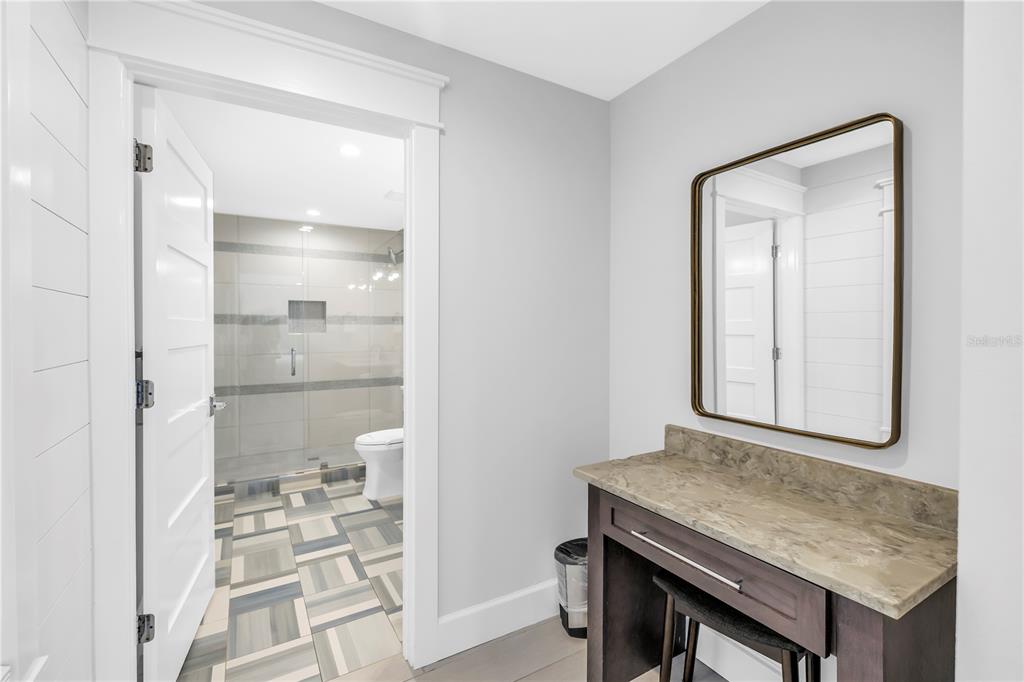 316 Beach Road Sarasota, FL 34242 - Photo 32 of 98