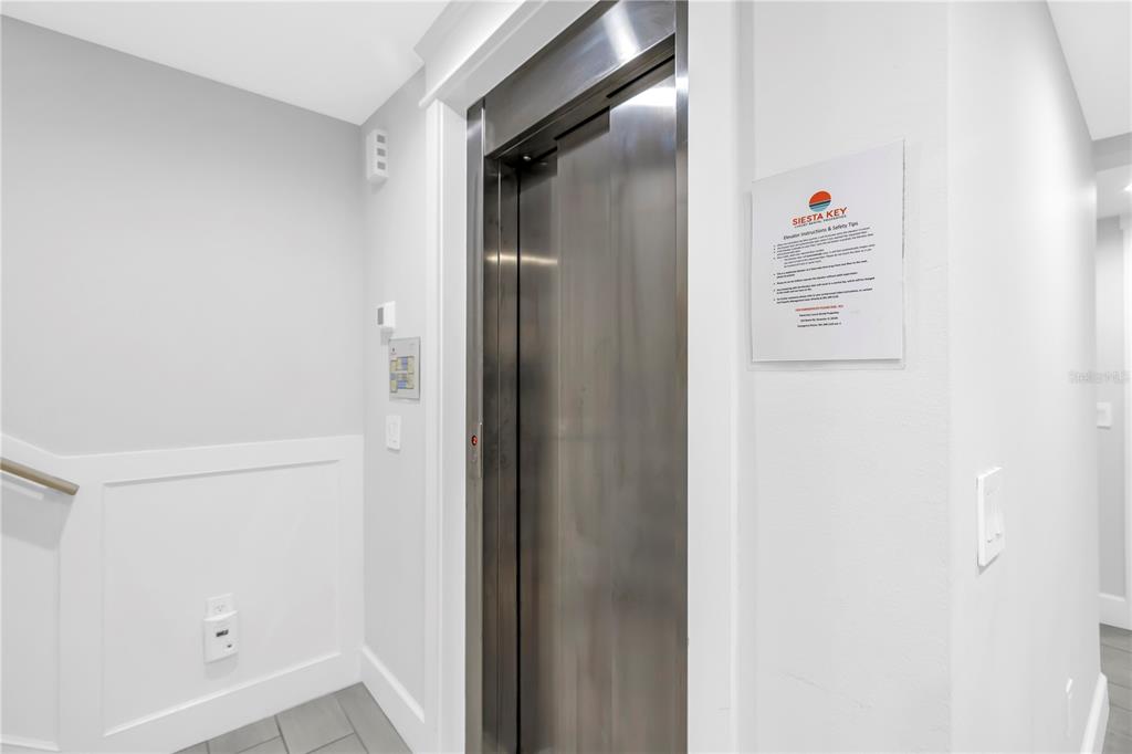 316 Beach Road Sarasota, FL 34242 - Photo 34 of 98