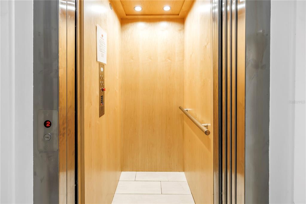 316 Beach Road Sarasota, FL 34242 - Photo 35 of 98