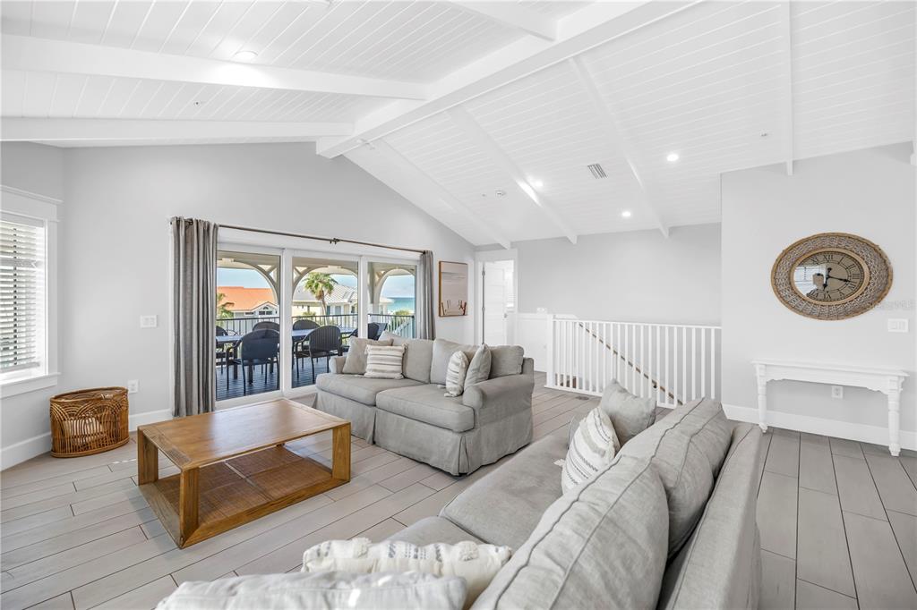 316 Beach Road Sarasota, FL 34242 - Photo 70 of 98 a living room with furniture and a large window