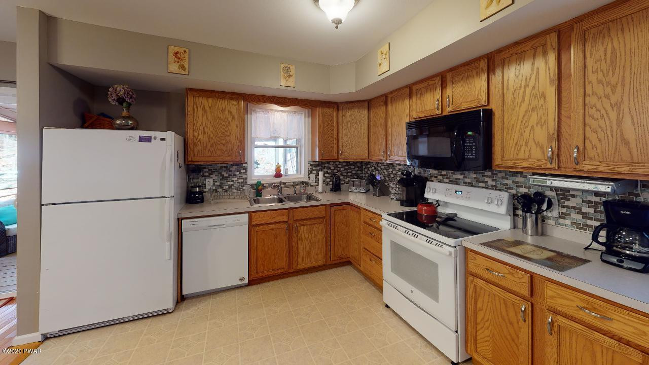 380 Daniels Road Hawley, PA 18428 - Photo 15 of 42
