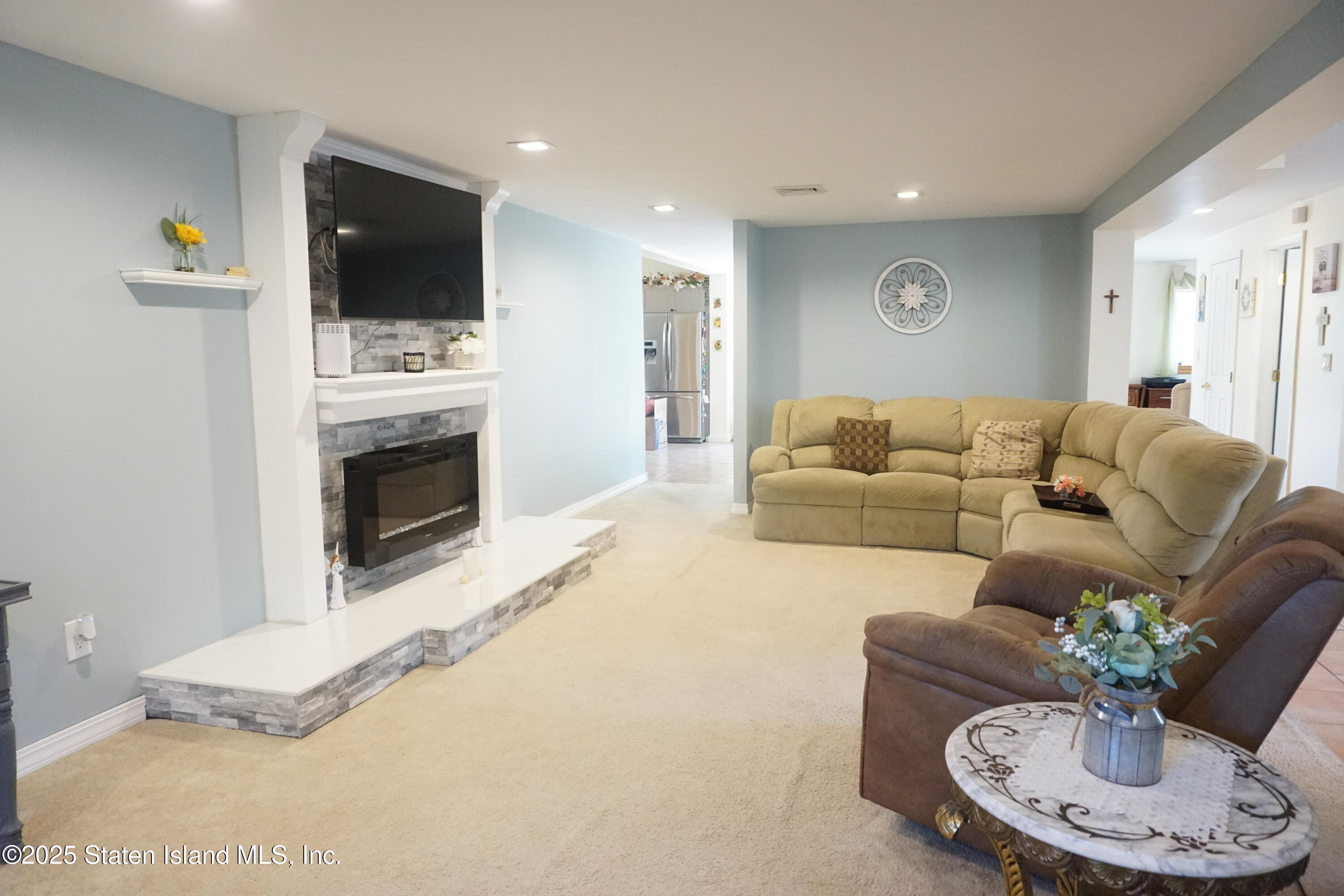 249 Ridgecrest Avenue Staten Island, NY 10312 - Photo 17 of 38 DSC01414