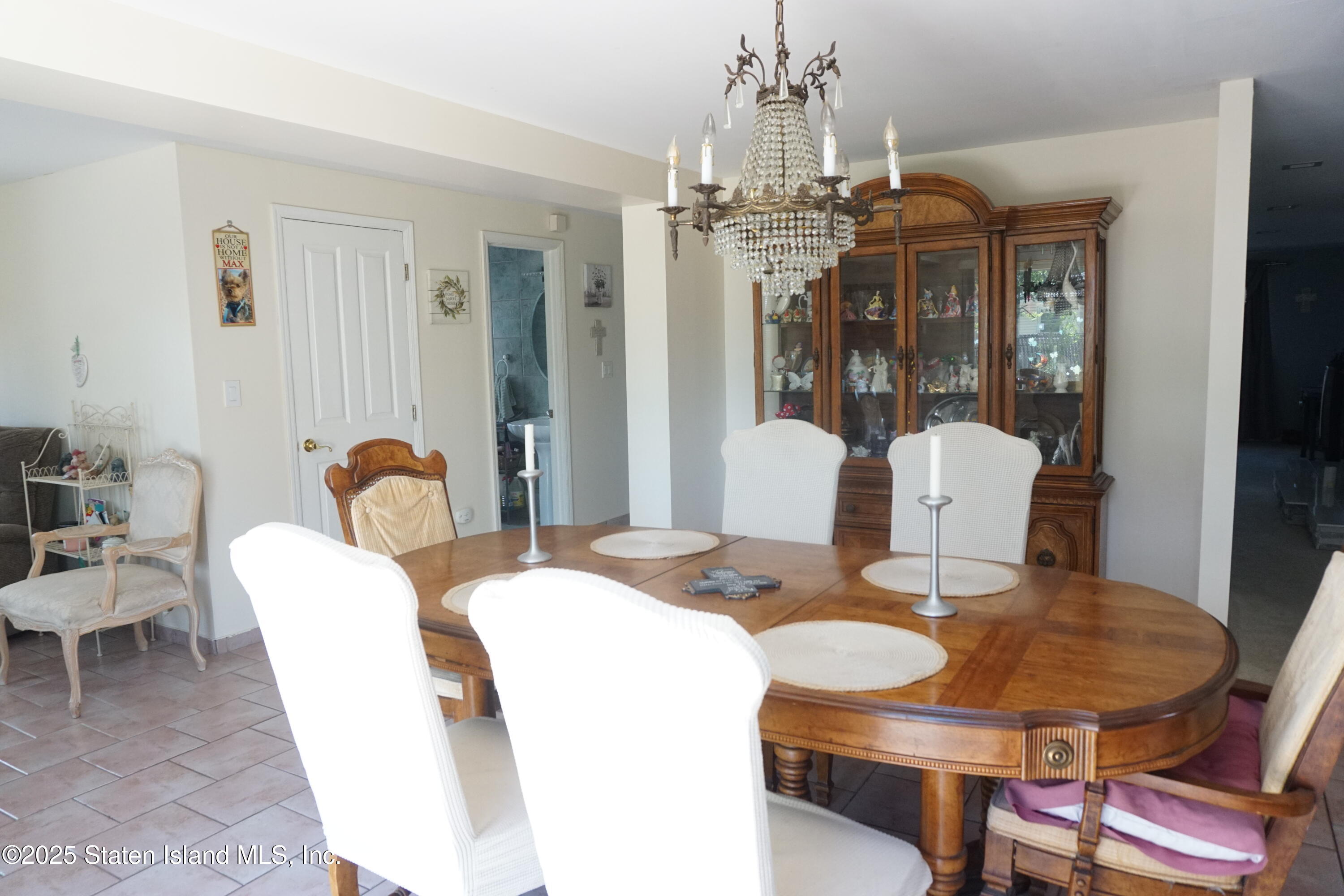 249 Ridgecrest Avenue Staten Island, NY 10312 - Photo 24 of 38 DSC01387