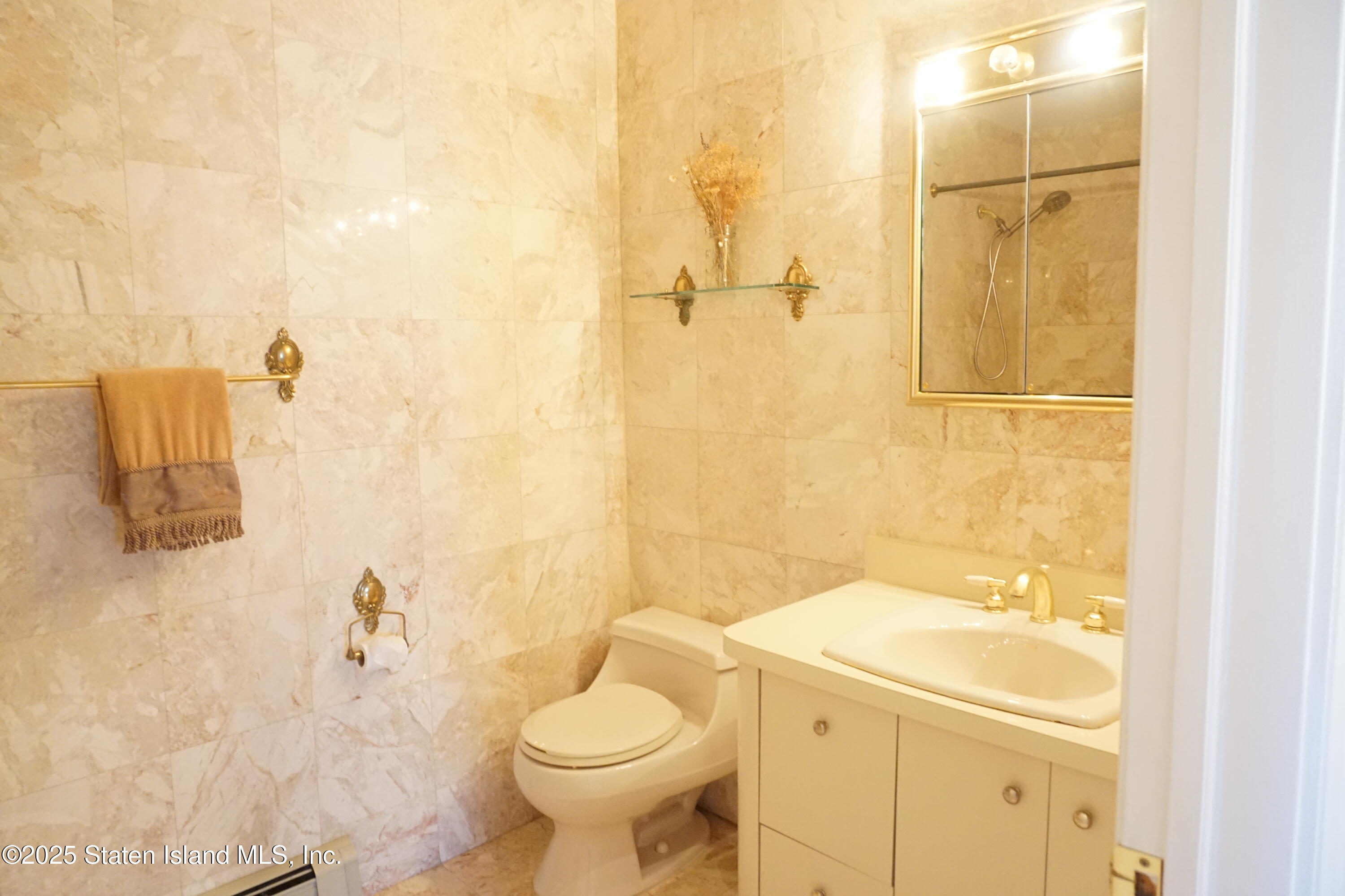 249 Ridgecrest Avenue Staten Island, NY 10312 - Photo 33 of 38 DSC01441