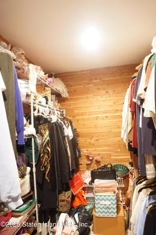 $1,529,000 | 249 Ridgecrest Avenue | Eltingville