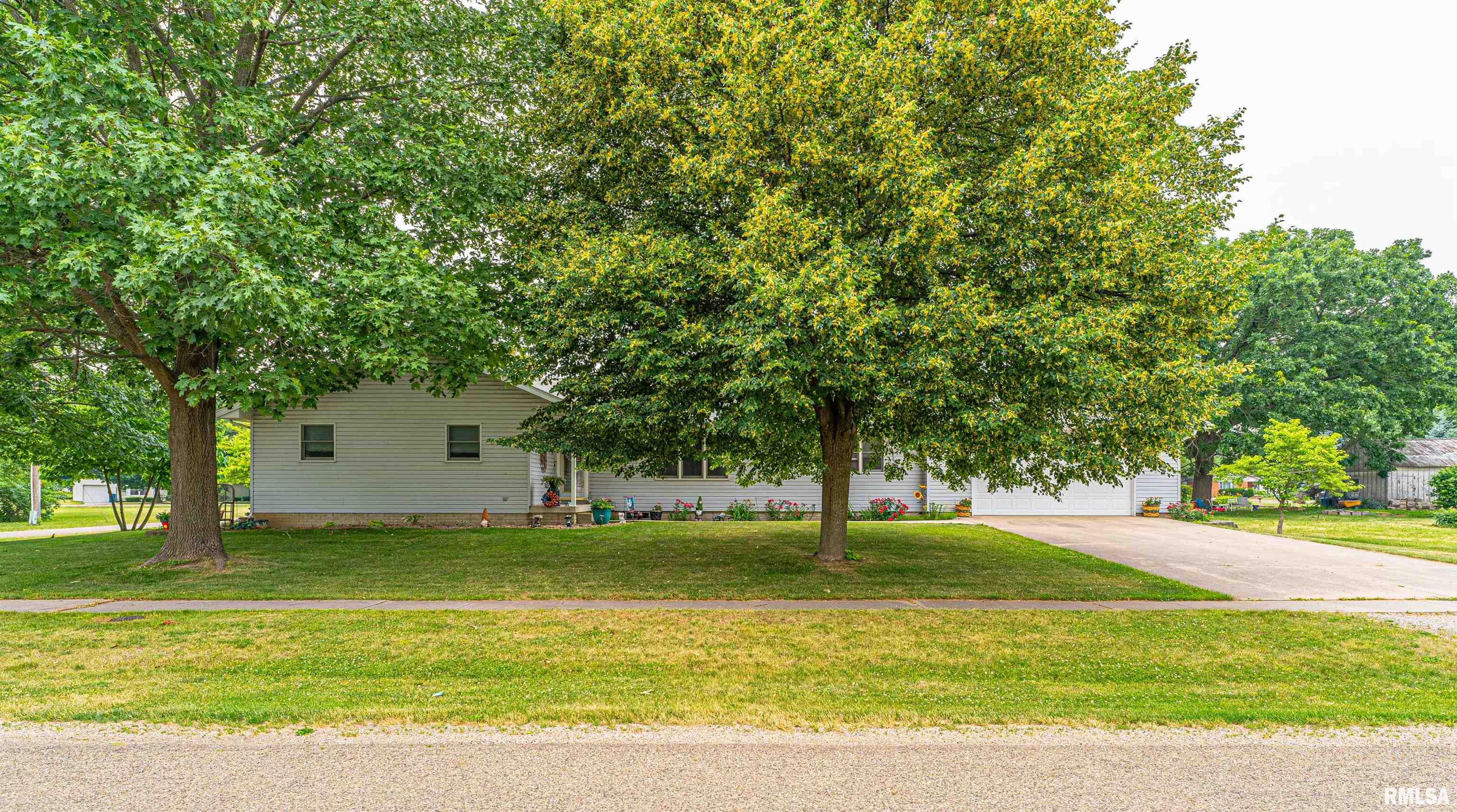 306 Southwest 5th Street Atlanta, IL 61723 - Photo 1 of 41 Gallery Image 1