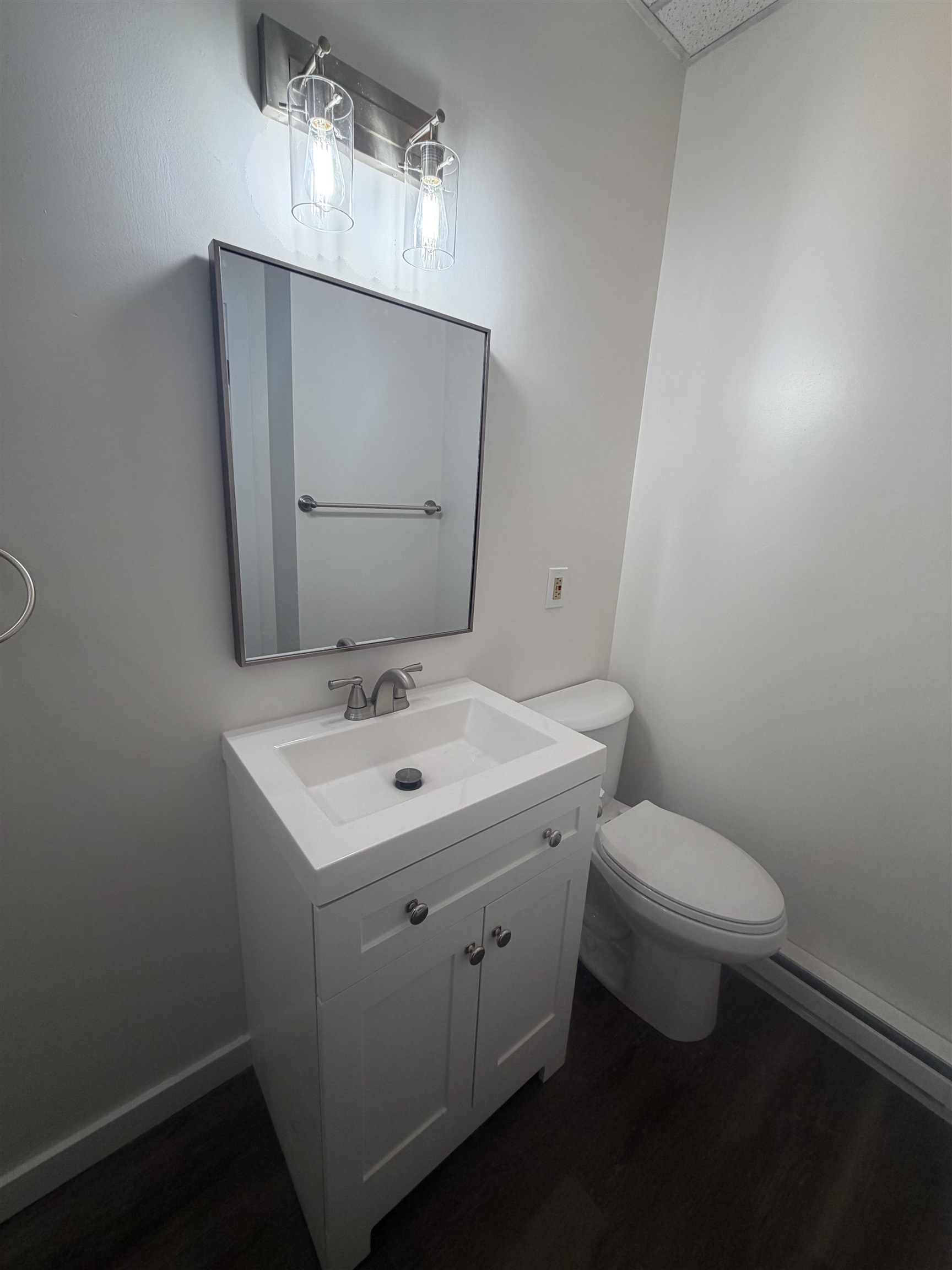 158 Main Street Ludlow, VT 05149 - Photo 11 of 18