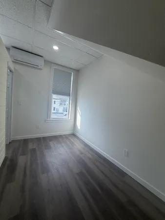 $1,000 | 158 Main Street, Ludlow, VT 05149