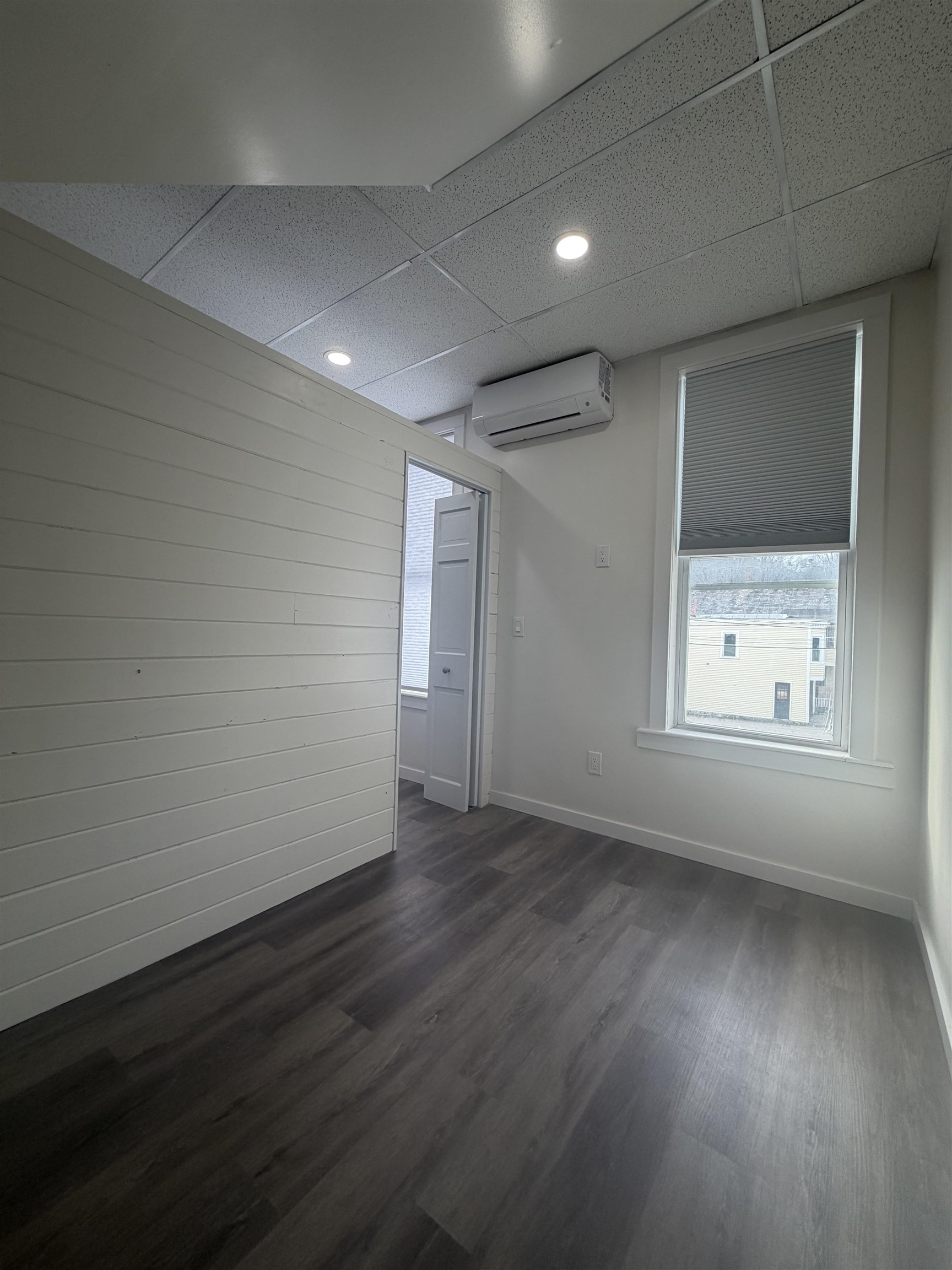 158 Main Street Ludlow, VT 05149 - Photo 14 of 18